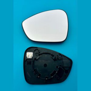 thumbnail image 2 of Ultimate Components Citroen DS4 Wing Mirror Cover – Primed Driver Side – 2011-2015 2 of 5